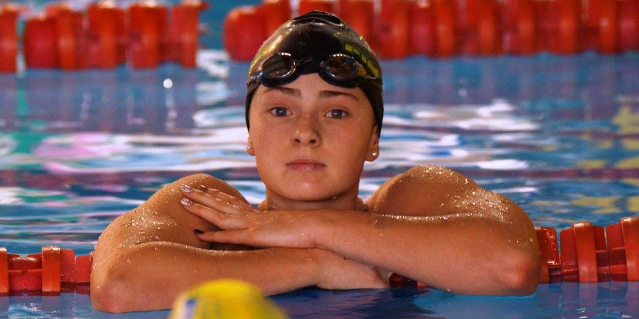 Victoria Kaminskaya representa a seleção nacional no 17º Euromeet do Luxemburgo