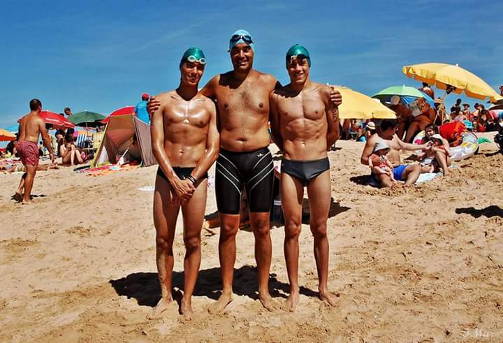 Atletas Caldenses em forma no mar do Algarve