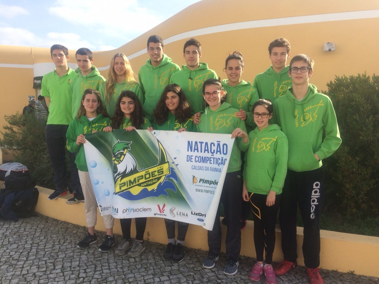 Pimpões/Cimai classifica-se em 9º na XXII Taça Cidade de Alcobaça  |  Inês Henriques é a nadadora mais pontuada com 685 pontos Fina