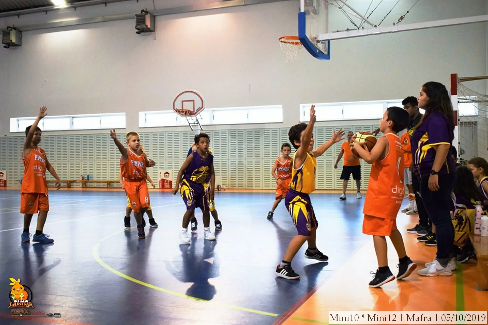 Atletas do minibasquete dos Pimpões participaram em Torneio em Mafra