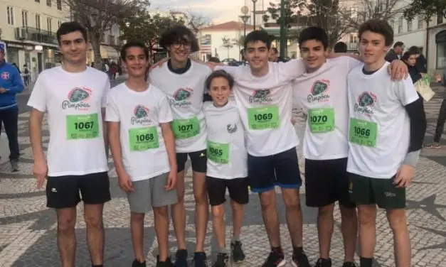 Pimpões Triatlo em segundo lugar na Corrida P’la Vida