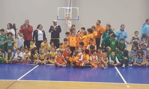 Minibasquete dos Pimpões promoveu convívio de Natal com 10 clubes